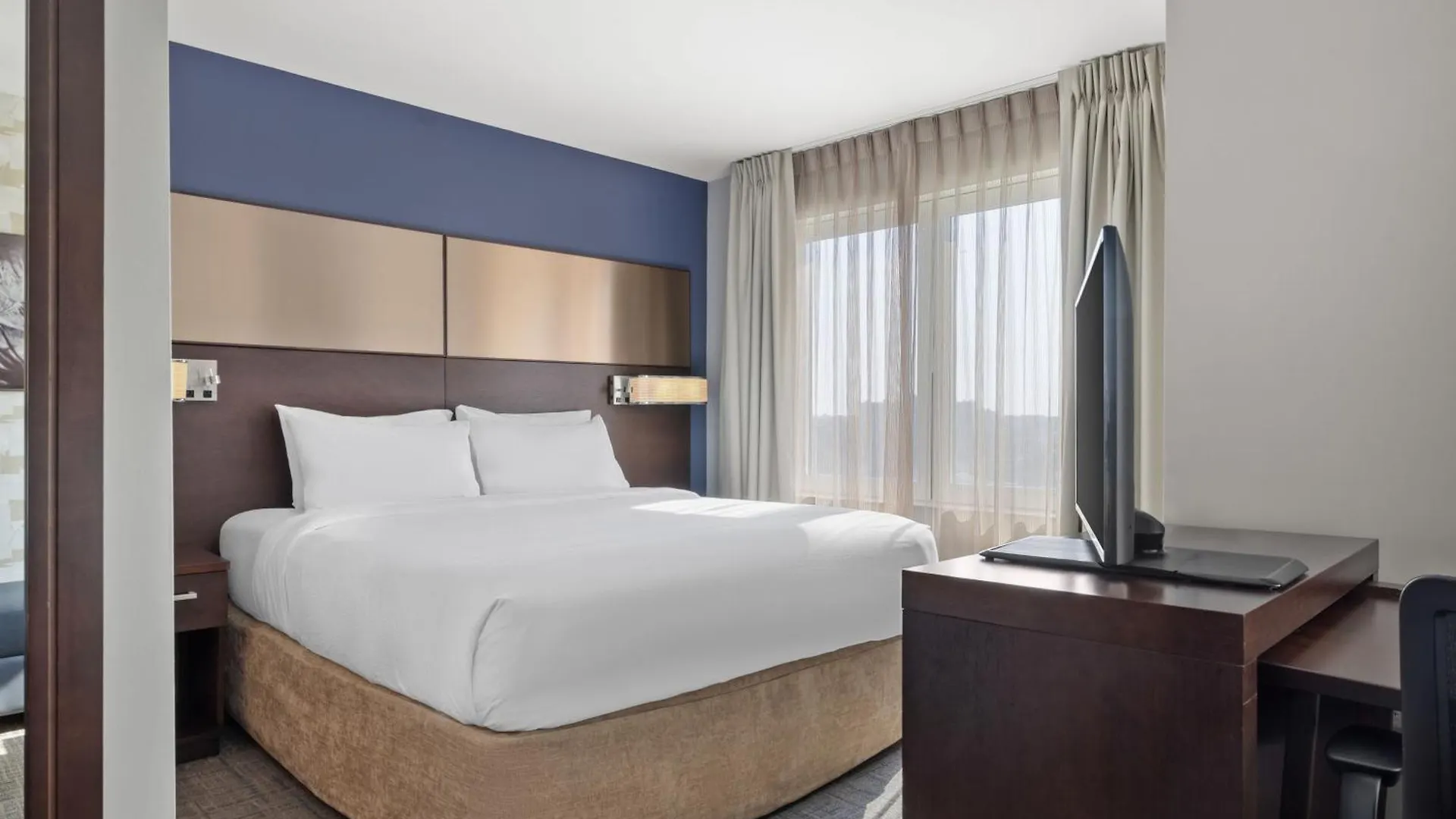 Residence Inn By Marriott The Bronx At Metro Center Atrium New York