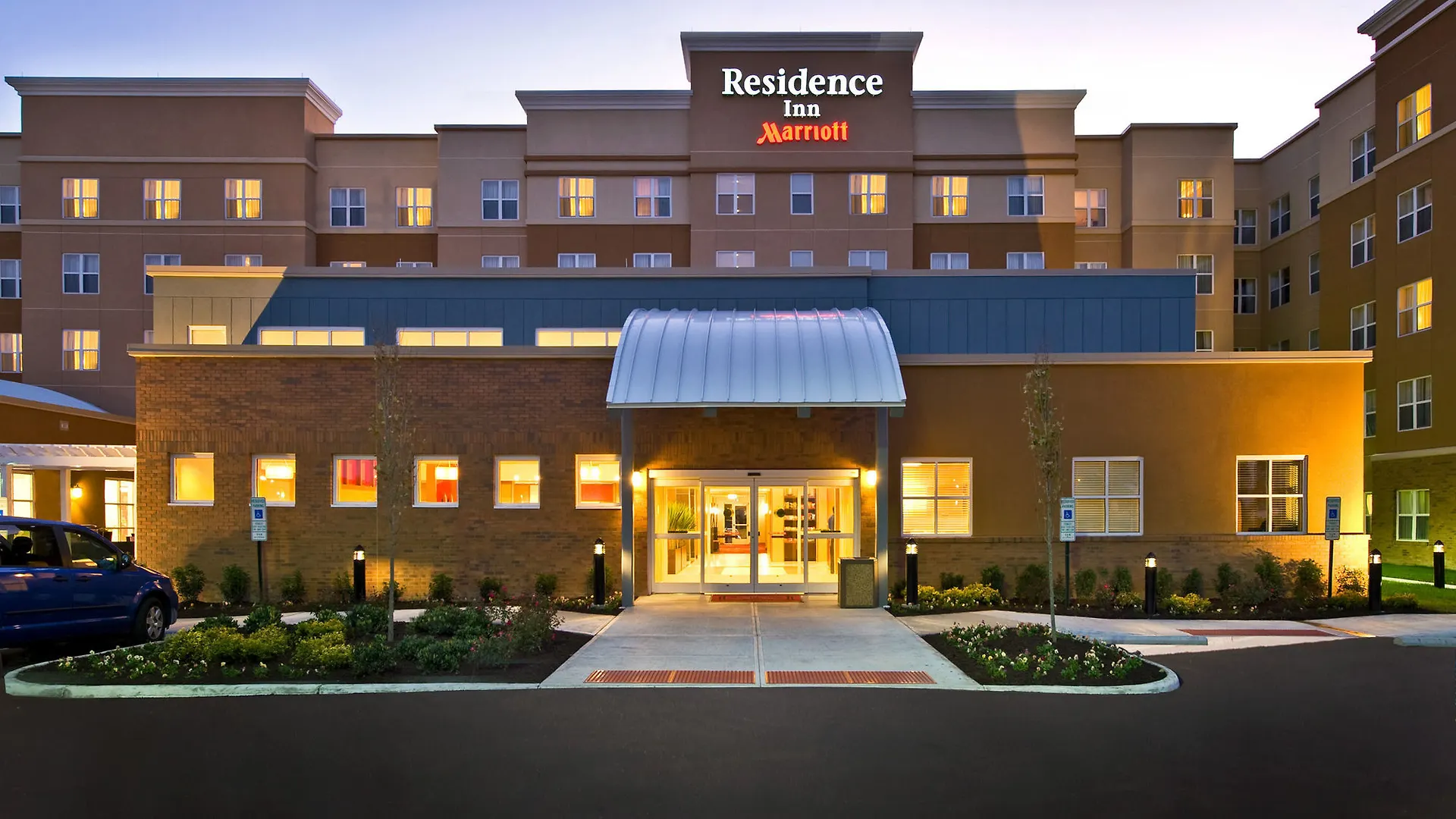 Residence Inn By Marriott The Bronx At Metro Center Atrium New York