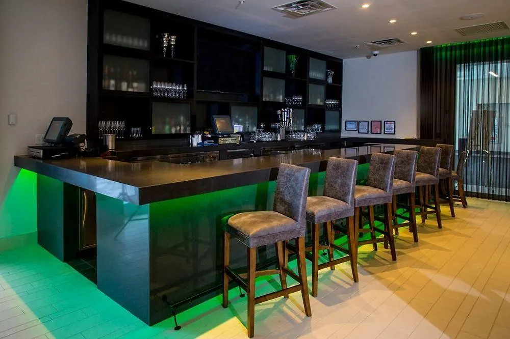 Residence Inn By Marriott The Bronx At Metro Center Atrium New York United States
