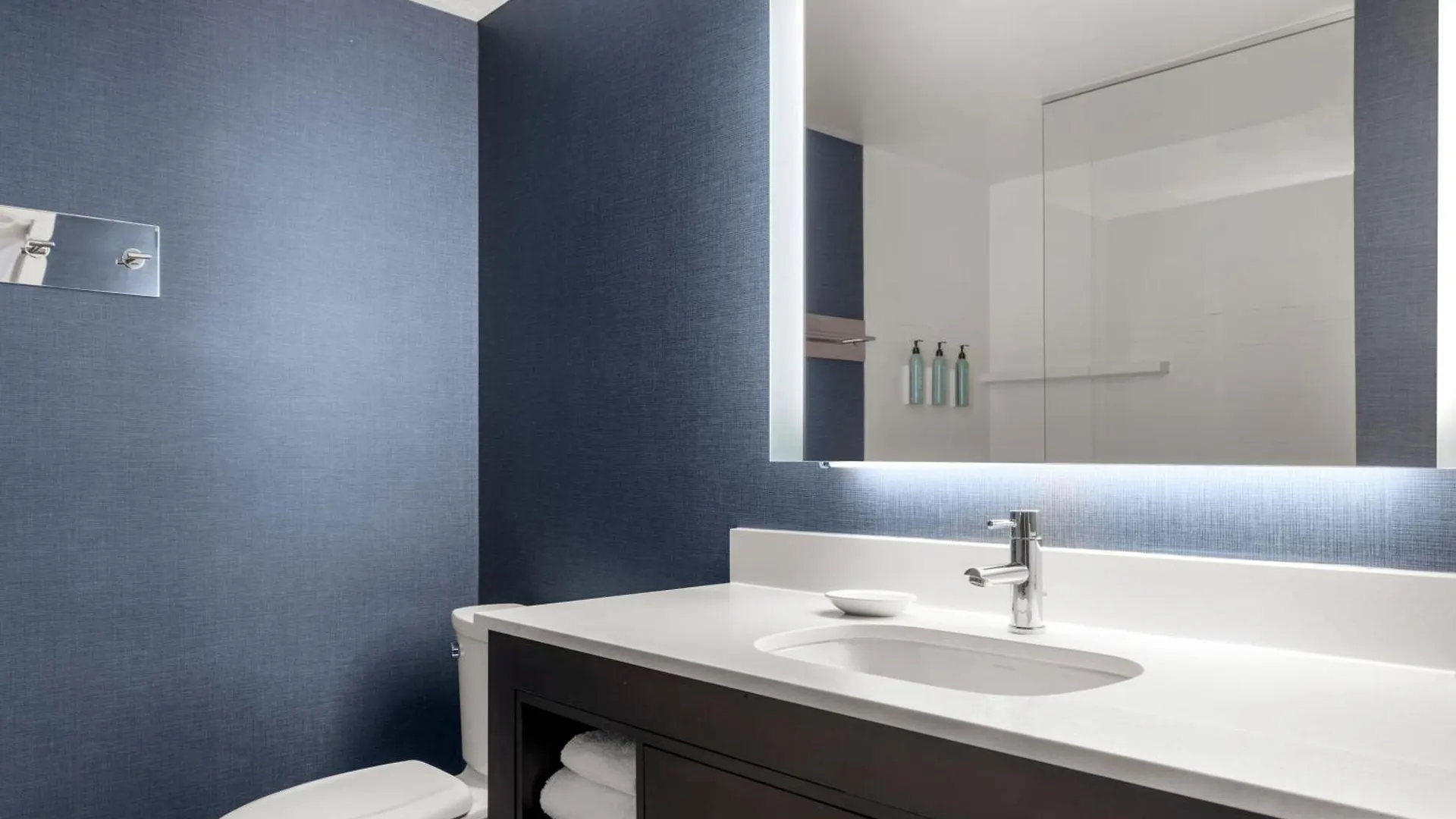 Residence Inn By Marriott The Bronx At Metro Center Atrium New York United States