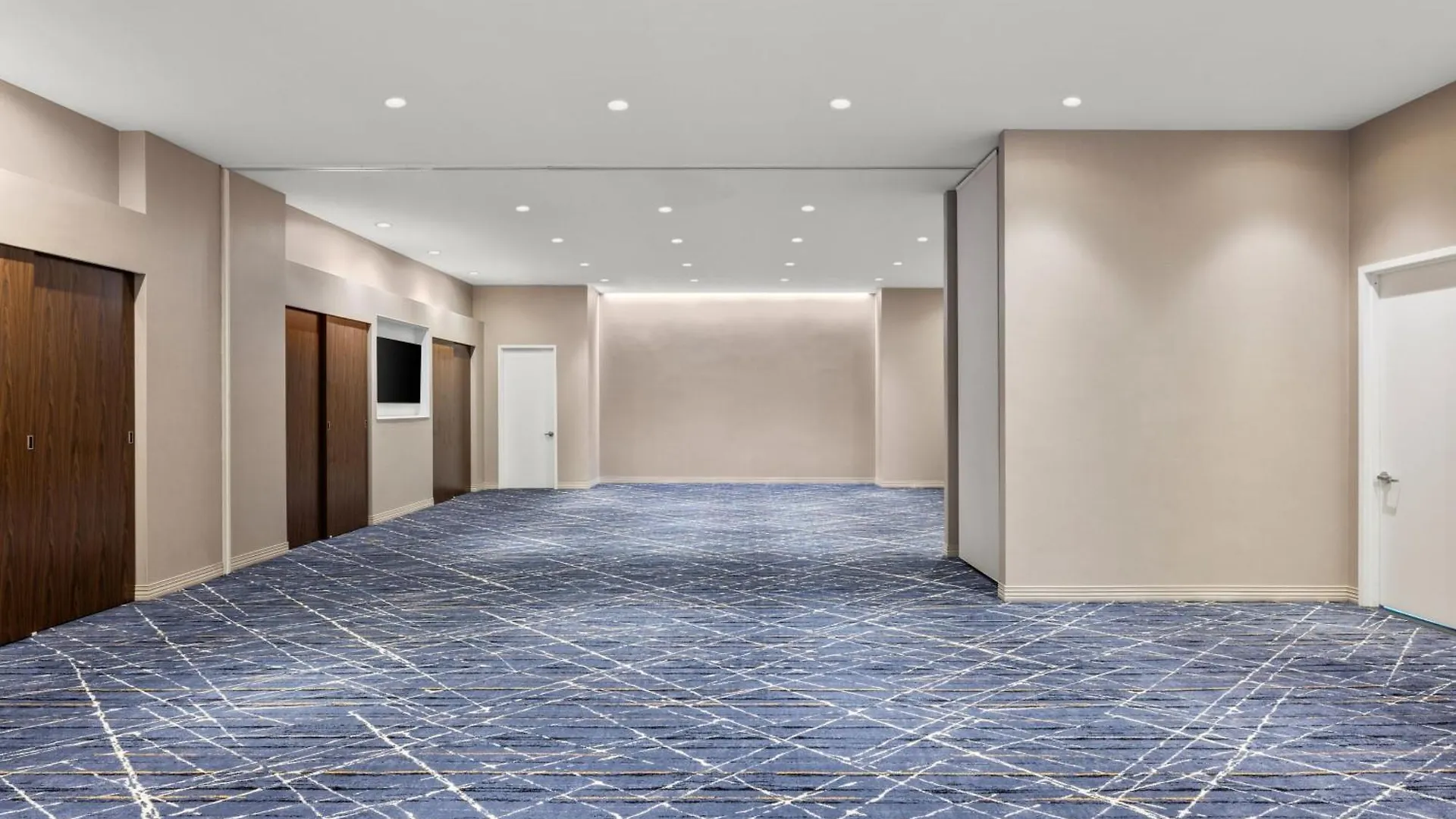 Residence Inn By Marriott The Bronx At Metro Center Atrium New York United States