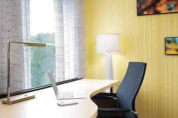 Residence Inn By Marriott The Bronx At Metro Center Atrium New York
